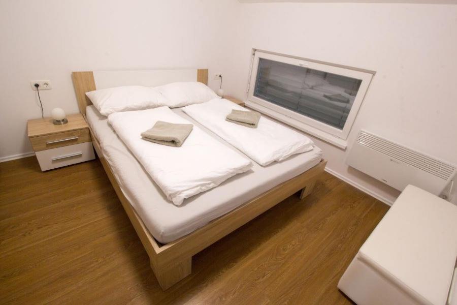 Apartments Mak มอร์าฟสเก-ตอปลิตเซ ภายนอก รูปภาพ